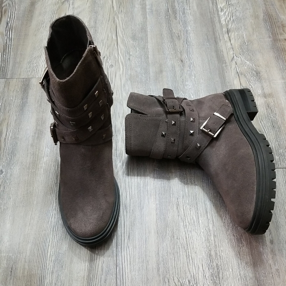 Vince Camuto Shoes | Vince Camuto Vc-Barretta Slate (Gray) Moto Boot Size 8.5 | Color: Black/Gray | Size: 5 | Msfy's Closet